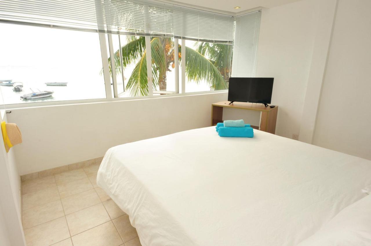 The Beach House - West Coast Mauritius ريفير نوار المظهر الخارجي الصورة